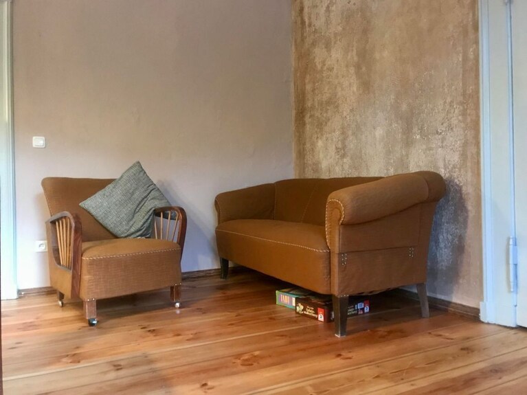 Sleeping In The Station - Double Room - Nebra Station - Querfurt