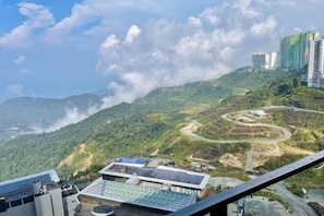 Soundproofing, cots/infant beds