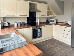 Geschirrspüler, Hochstuhl