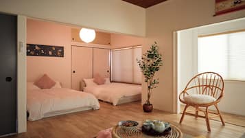 3 bedrooms, desk, iron/ironing board, travel crib