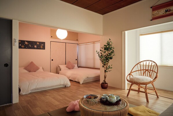 3 bedrooms, desk, iron/ironing board, travel cot