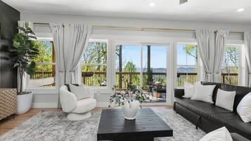 Smart TV, fireplace, offices