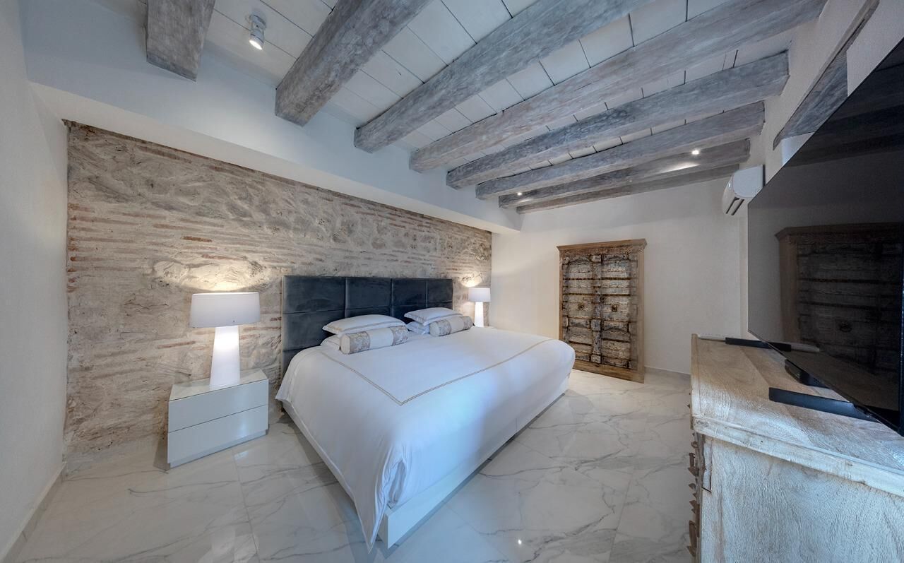 Deluxe kamer | Luxe beddengoed, een kluis op de kamer, gratis wifi, beddengoed