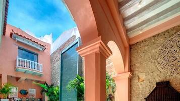 Casa premium | Roupas de cama premium, cofres nos quartos, Wi-Fi de cortesia