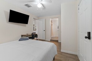 1 bedroom, iron/ironing board, WiFi, bed sheets