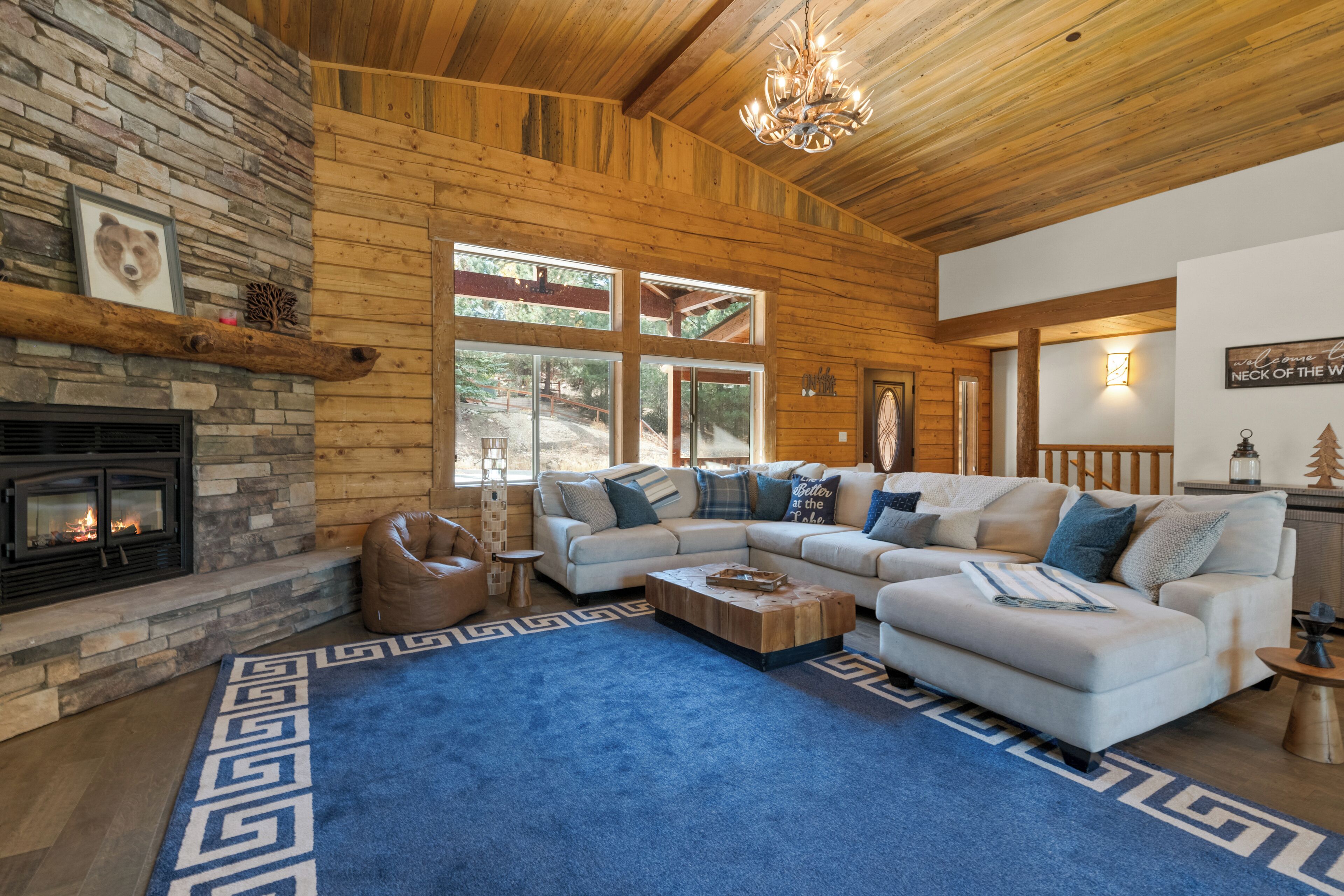 TV connectée, cheminée