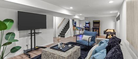 Casa, letti multipli, cucina, vista città (508 Trudy Ln) | Area giochi