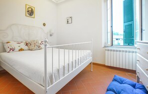 3 Schlafzimmer, Reisekinderbett, kostenloses WLAN