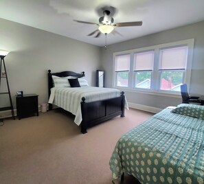 2 bedrooms, desk, iron/ironing board, travel cot