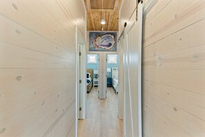 3 室のベッドルーム、WiFi、ベッドシーツ
