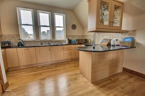 Apartment | 3 bedrooms - 1 Argyle Place Dornoch (Dornoch)