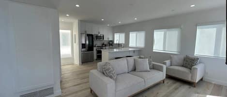 TV, fireplace, offices