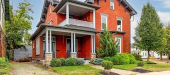 Luxury 1 Bedroom, Sleeps 4, Downtown W Adams - 408