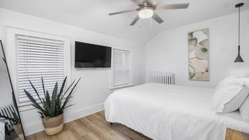 1 bedroom, desk, iron/ironing board, free WiFi