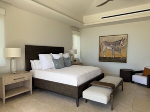 4 sovrum, skrivbord, strykjärn/strykbräda och gratis wi-fi