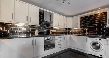 Ballygowan, Co. Down, Northern Ireland - Gourleys Hideout, 6 Guests - Contractors / Tourists / Relo