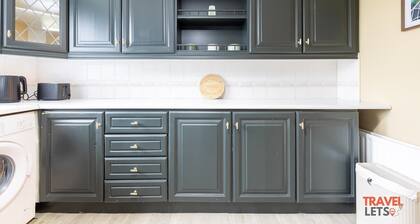 3BR House, Central, Pet Friendly, Next to Café