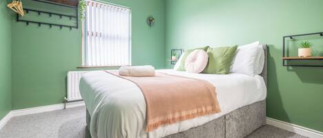 3 bedrooms, iron/ironing board, travel cot, free WiFi