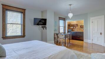 1 chambre, fer et planche Ă repasser, draps fournis