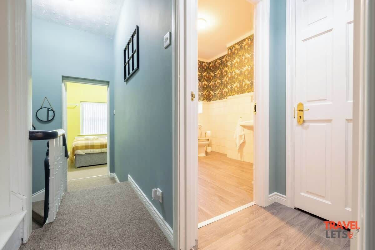 3 bedrooms, iron/ironing board, travel cot, free WiFi