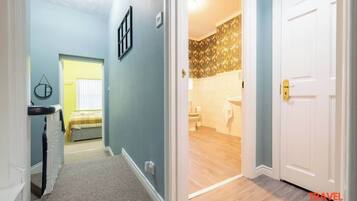 3 bedrooms, iron/ironing board, travel cot, free WiFi