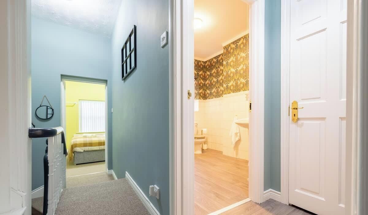 3 bedrooms, iron/ironing board, travel cot, free WiFi