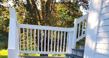 Cozy Garden View Suite near Lunenburg Waterfront (Suite 6)