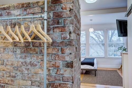 Cozy Garden View Suite near Lunenburg Waterfront (Suite 6)