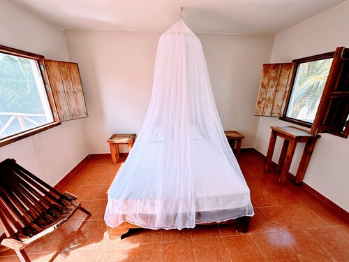 Santa Clara Awaits: The Perfect Getaway Just 5 Minutes from the Beach!
