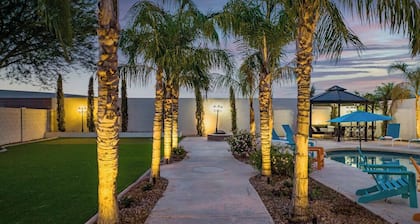 Heated Pool | Hot Tub | Pool Table | Putting Green | 5BR