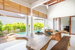 Outdoor dining - Villa Gaia Canggu (Canggu)