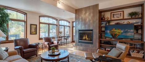 TV, fireplace