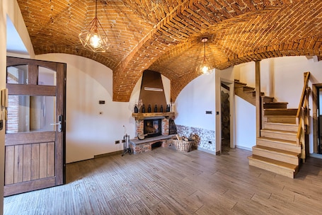 Interior. La Cantina Rent Rooms