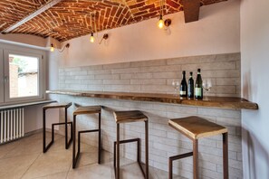 Bar (on property) - La Cantina Rent Rooms (Santa Maria-San Grato)