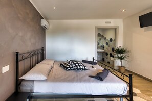 8 bedrooms, WiFi, bed sheets - La Cantina Rent Rooms (Santa Maria-San Grato)