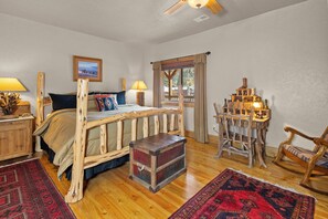 3 bedrooms, desk, free WiFi, bed sheets