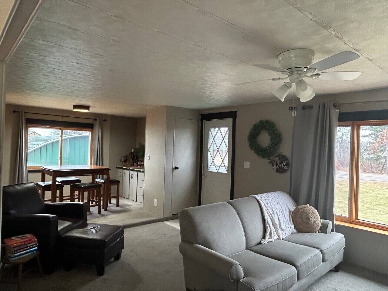 Smart TV, fireplace, table tennis, books