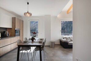 Interior - Apartment 'Cà Dei Nane' with Mountain View, Balcony and Wi-Fi (Vermiglio)