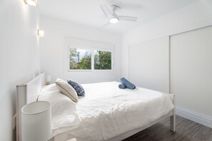 4 habitaciones, tabla de planchar con plancha y wifi gratis 