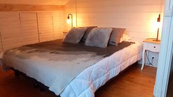 7 bedrooms, free WiFi