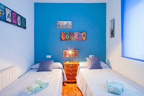 5 makuuhuonetta, silitysrauta/-lauta, ilmainen Wi-Fi, vuodevaatteet