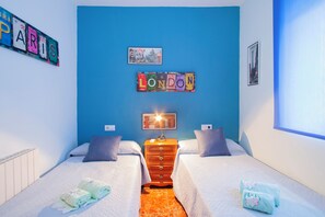 5 chambres, fer et planche à repasser, Wi-Fi gratuit, draps fournis