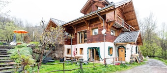Apartment "La Poya" with Mountain Views, Private Terrace and Wi-Fi