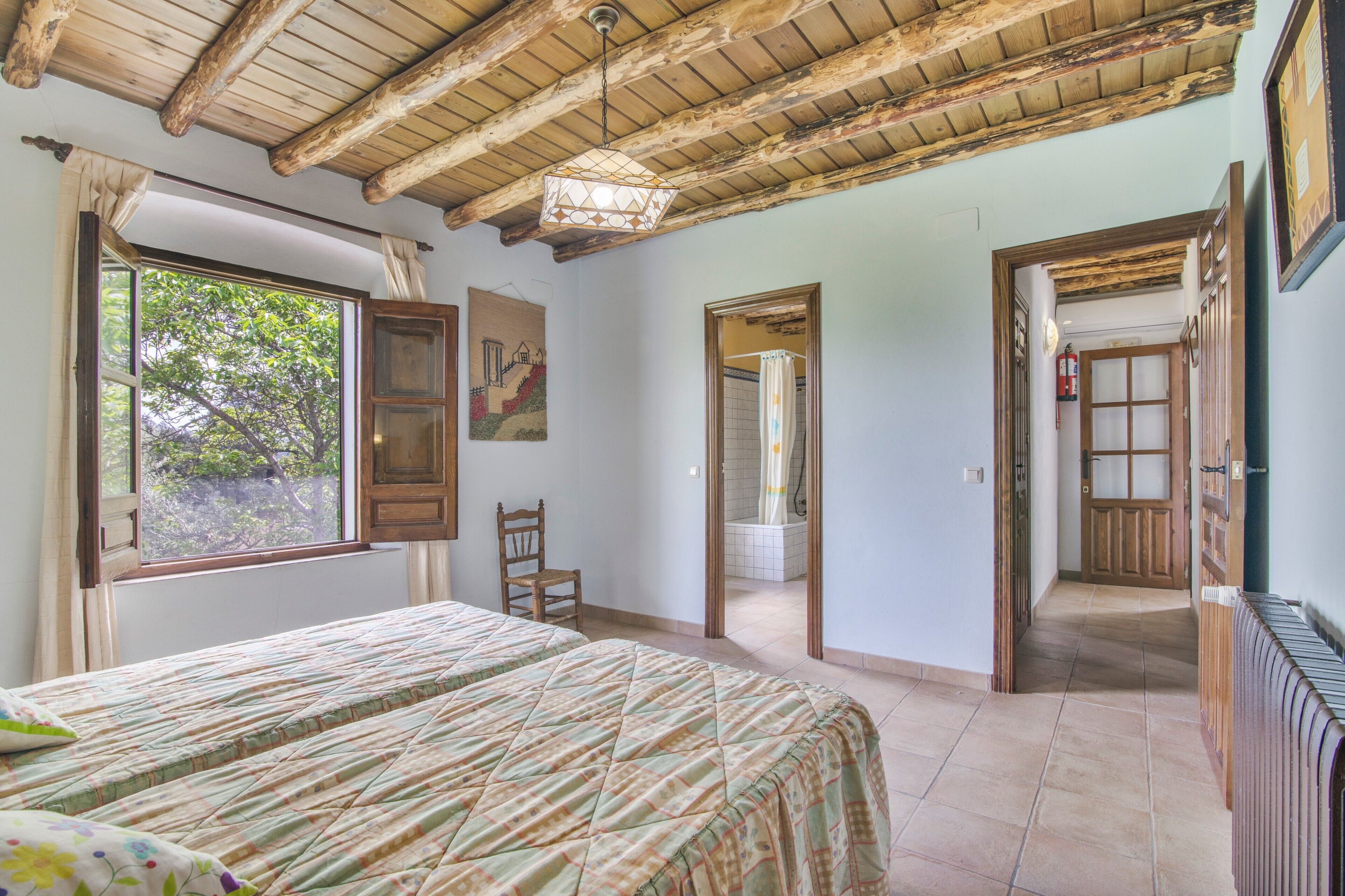 4 habitaciones, ropa de cama y acceso para silla de ruedas 