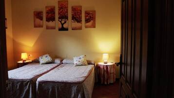 4 bedrooms, bed sheets, wheelchair access