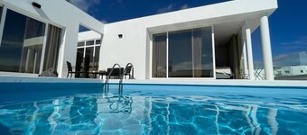 Vacation Home 'Casa Guayo' with Private Pool, Private Terrace and Wi-Fi