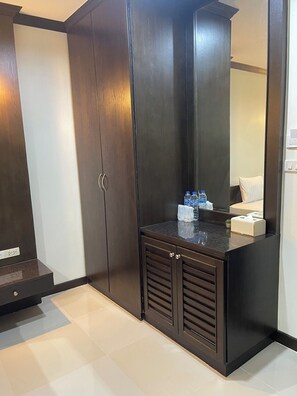 Suite romántica | 1 dormitorio, escritorio, wifi gratis