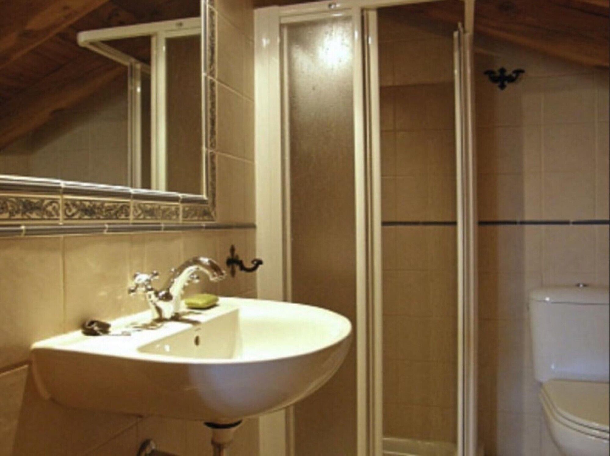 تجهيزات دش، مجففات شعر، مناشف