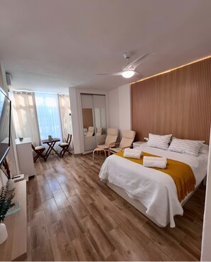 Iron/ironing board, free WiFi, bed sheets