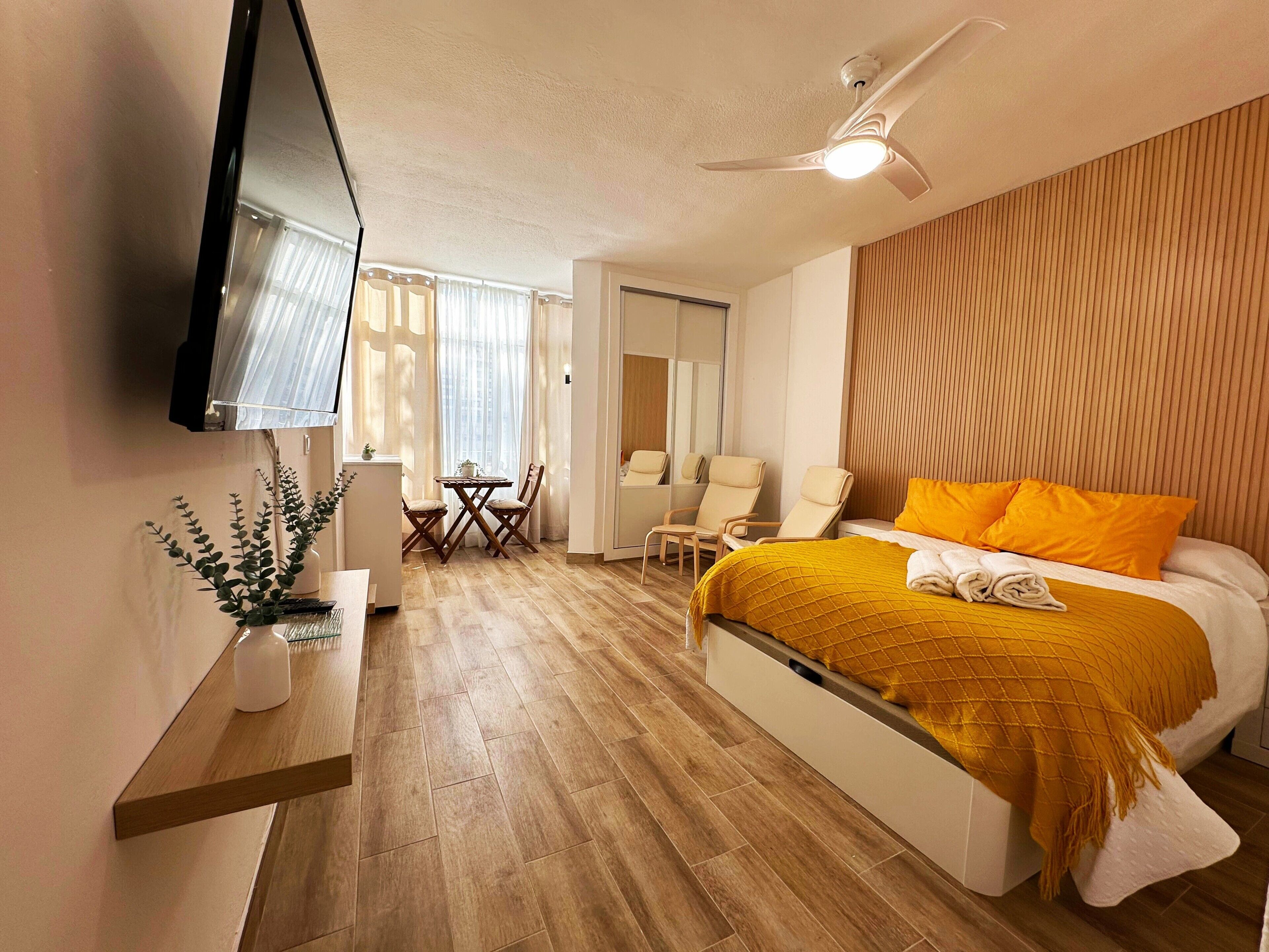 Iron/ironing board, free WiFi, bed sheets